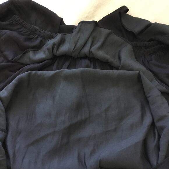 Archives Black Ruffled Off-The-Shoulder Top - Picture 12 of 13